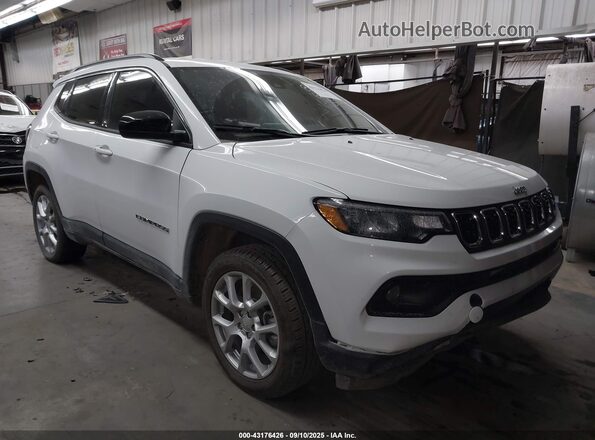 3C4NJDFN8RT170524 2024 JEEP COMPASS White Delantero derecho