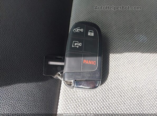 3C6LRVDG0NE102623 2022 RAM PROMASTER 2500 Желтый Вид панели приборов
