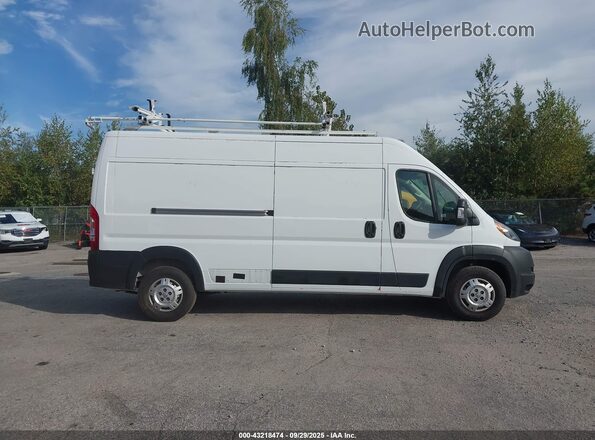 3C6LRVDG0NE102623 2022 RAM PROMASTER 2500 Желтый Вид задней части салона