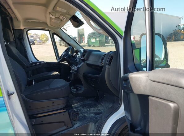 3C6LRVDG3RE101374 2024 RAM PROMASTER 2500 Белый Вид салона спереди