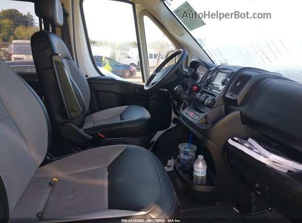 3C6LRVPG9ME534573 2021 RAM PROMASTER 2500 White Front interior view