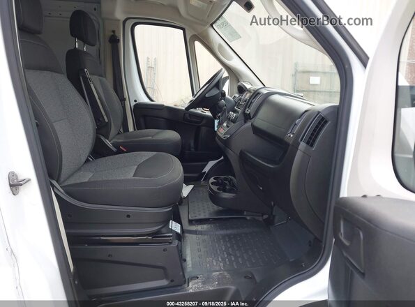 3C6TRVDG7LE121845 2020 RAM PROMASTER 2500 Белый Вид салона спереди