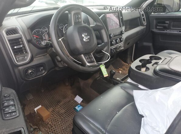 3C6UR5CL2MG654646 2021 RAM 2500 Белый Вид панели приборов
