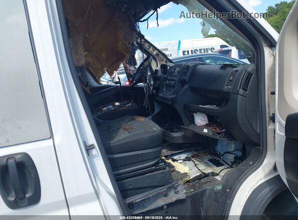 3C6URVUG0GE124175 2016 RAM PROMASTER 3500 Белый Вид салона спереди