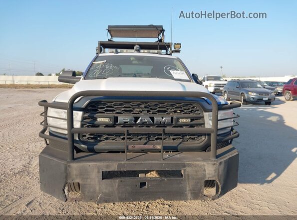 3C7WR5HJ7LG181563 2020 RAM 2500 Белый Вид щитка приборов