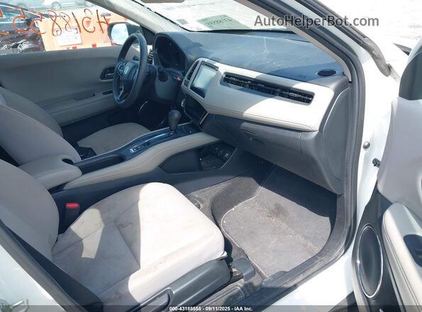 3CZRU5H56JM720467 2018 HONDA HR-V White Front interior view