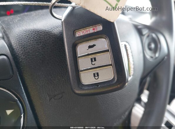 3CZRU5H56JM720467 2018 HONDA HR-V White Dashboard view
