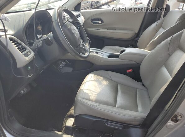 3CZRU6H77JM724681 2018 HONDA HR-V Silver წინა სალონის ხედი