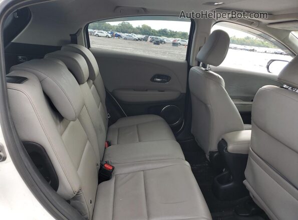 3CZRU6H78JM700275 2018 HONDA HR-V Белый Вид задней части салона