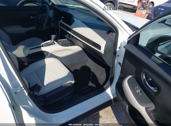 3CZRZ2H39TM706922 2026 HONDA HR-V White Widok wnętrza z przodu