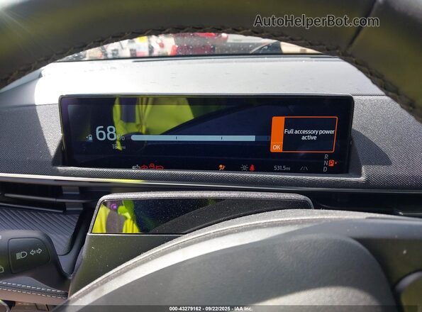 3FMTK1R4XSMA26877 2025 FORD MUSTANG MACH-E Серый Вид задних сидений