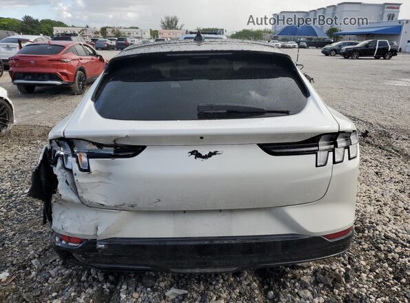 3FMTK3SU9RMA01663 2024 FORD MUSTANG MACH-E PREMI White Հետևի տեսք