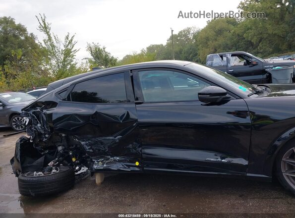 3FMTK4SX5RMA16676 2024 FORD MUSTANG MACH-E Черный Вид спереди