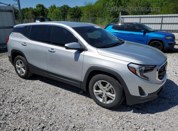 3GKALMEV9JL201931 2018 GMC TERRAIN Серебряный Передняя правая четверть