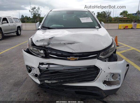 3GNCJKSB7LL333301 2020 CHEVROLET TRAX Белый Вид спереди