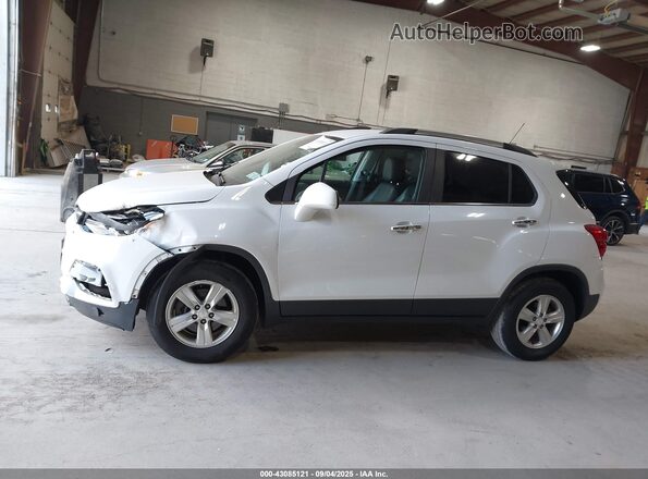 3GNCJPSB6JL391166 2018 CHEVROLET TRAX White Widok wnętrza 360 stopni