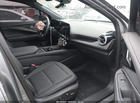 3GNKDBRM9SS209433 2025 CHEVROLET OTHER Gray Widok wnętrza z przodu