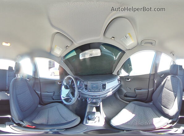 3KPA24AB0JE047124 2018 KIA RIO Silver Widok naklejki z numerem VIN