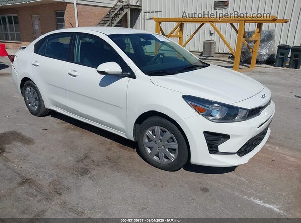 3KPA24AD1PE537226 2023 KIA RIO Белый Передняя правая четверть