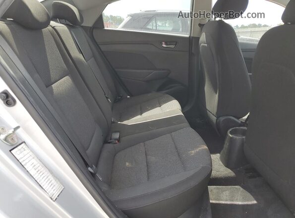 3KPC24A32JE009010 2018 HYUNDAI ACCENT Серебряный Вид задних сидений