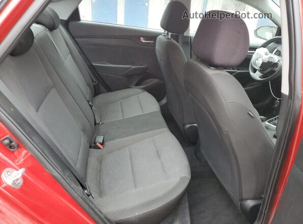 3KPC24A60ME130133 2021 HYUNDAI ACCENT Red Widok tylnych siedzeń