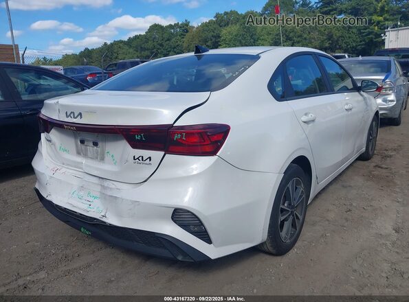 3KPF24AD4PE645247 2023 KIA FORTE Белый Задняя правая четверть