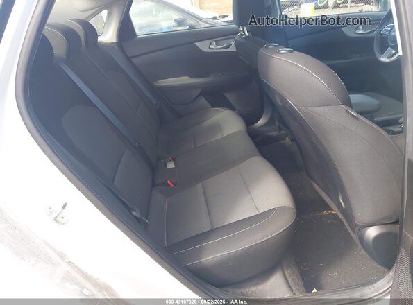 3KPF24AD4PE645247 2023 KIA FORTE Белый Вид наклейки с VIN-кодом