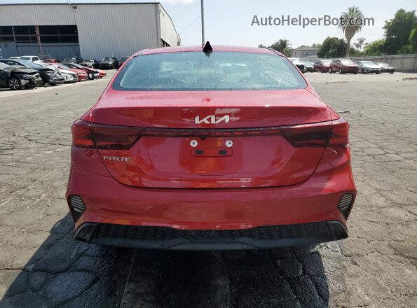3KPF24AD5RE742010 2024 KIA FORTE Red უკანა ხედი