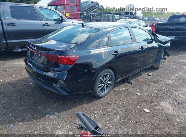 3KPF24ADXPE603097 2023 KIA FORTE Black Tył prawy