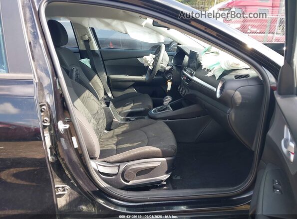 3KPF24ADXPE603097 2023 KIA FORTE Black Widok wnętrza z przodu