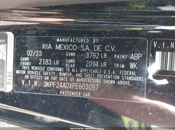 3KPF24ADXPE603097 2023 KIA FORTE Black Widok komory silnika