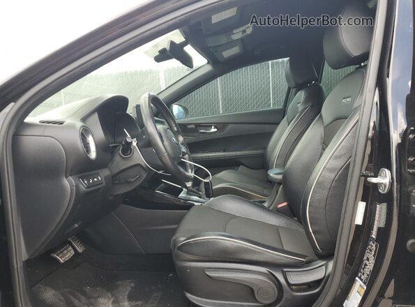 3KPF34AD2ME328494 2021 KIA FORTE Black Вид салону спереду