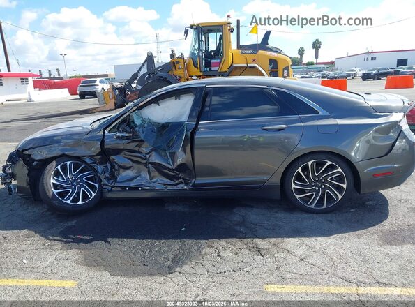 3LN6L5LU1LR613712 2020 LINCOLN MKZ Gray Widok wnętrza z tyłu