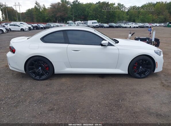 3MF13DM07R8E11554 2024 BMW M2 Белый Вид задней части салона