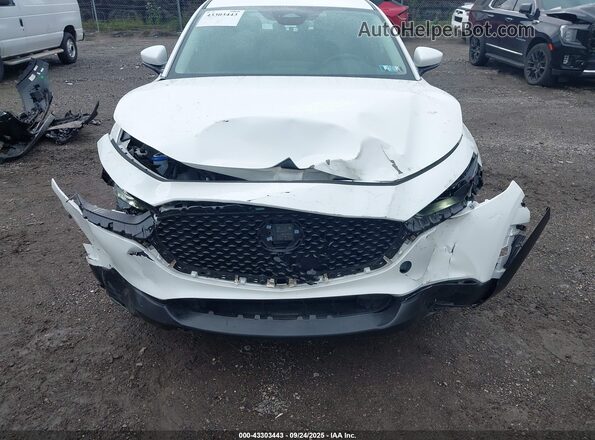 3MVDMBAMXSM757635 2025 MAZDA CX-30 White Front view