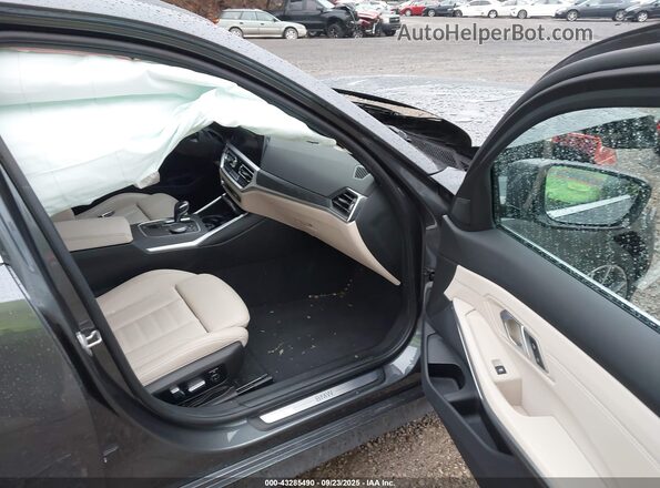 3MW5R7J0XM8B63752 2021 BMW OTHER Gray Vista interior delantera