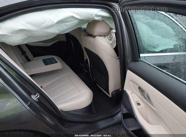 3MW5R7J0XM8B63752 2021 BMW OTHER Gray Vista de la etiqueta del VIN