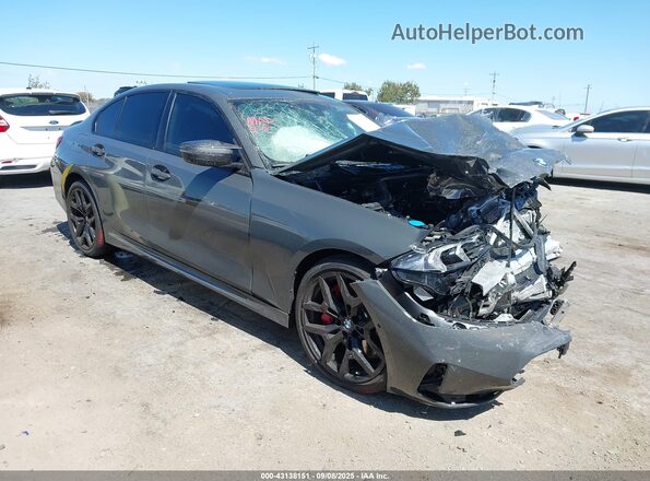 3MW69FT08S8F19706 2025 BMW M3 Серый Передняя правая четверть