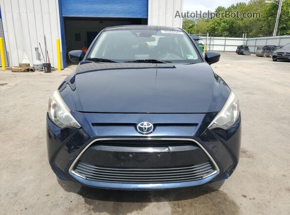 3MYDLBYV0JY327432 2018 TOYOTA YARIS Blue Front view