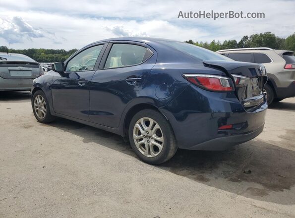 3MYDLBYV0JY327432 2018 TOYOTA YARIS Blue Rear left