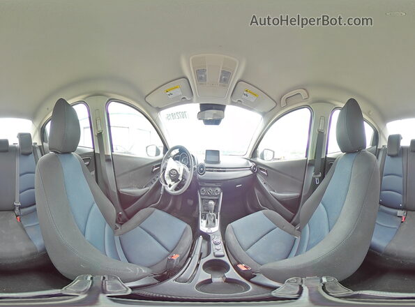 3MYDLBYV3JY306574 2018 TOYOTA YARIS Charcoal 360 interior view