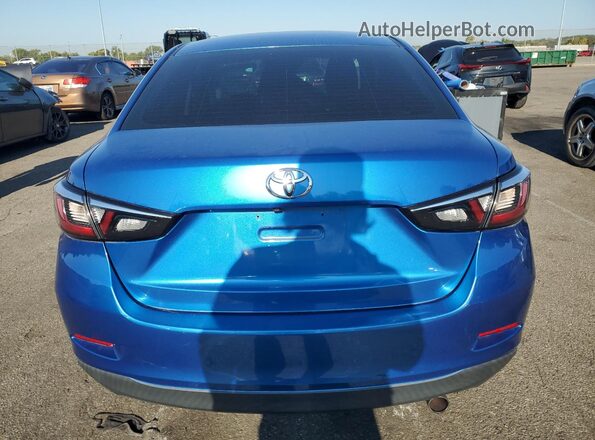 3MYDLBYV4JY317714 2018 TOYOTA YARIS Blue Vista trasera