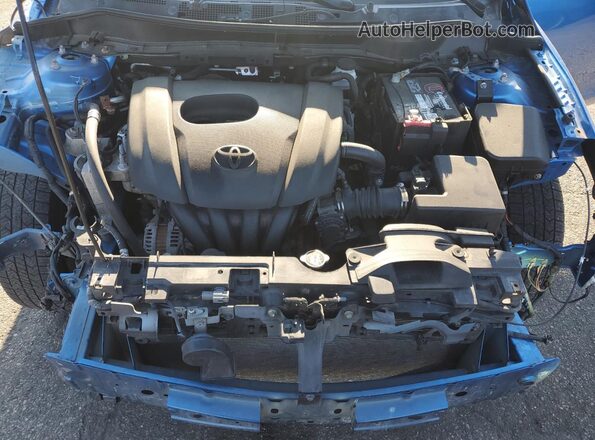 3MYDLBYV4JY317714 2018 TOYOTA YARIS Blue Vista interior trasera