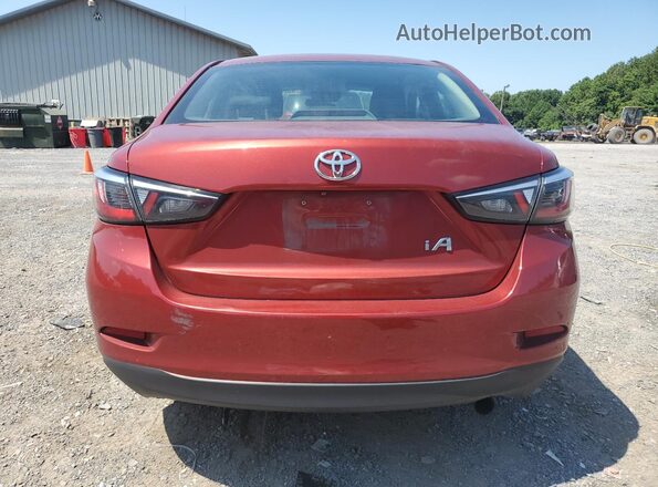 3MYDLBYV5JY330729 2018 TOYOTA YARIS Red Вид ззаду