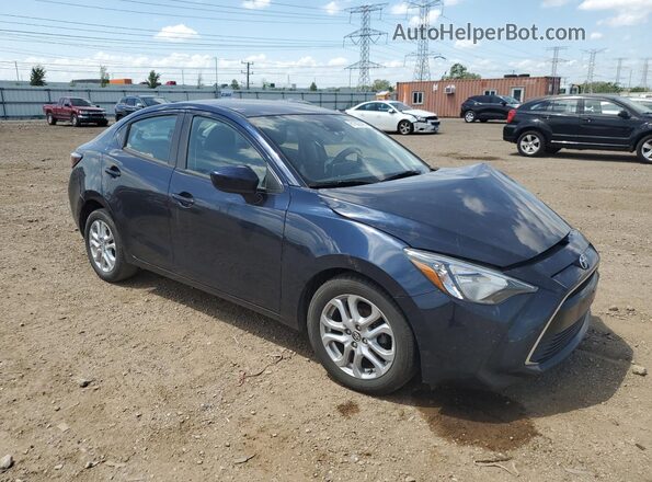 3MYDLBYV5JY332271 2018 TOYOTA YARIS Blue Delantero derecho
