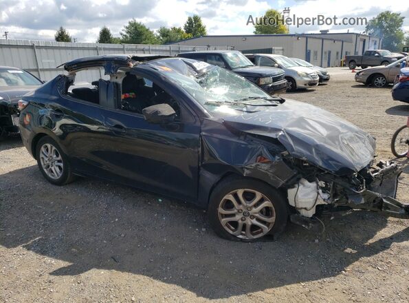 3MYDLBYV7JY329436 2018 TOYOTA YARIS Black Передня права чверть