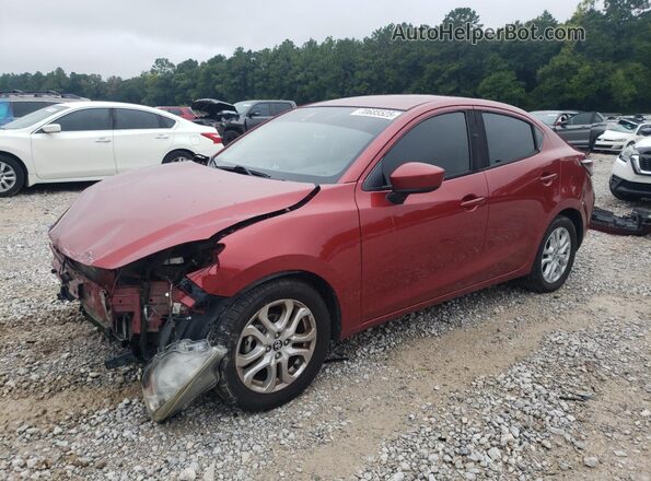 3MYDLBYVXJY304935 2018 TOYOTA YARIS Red Передня ліва чверть