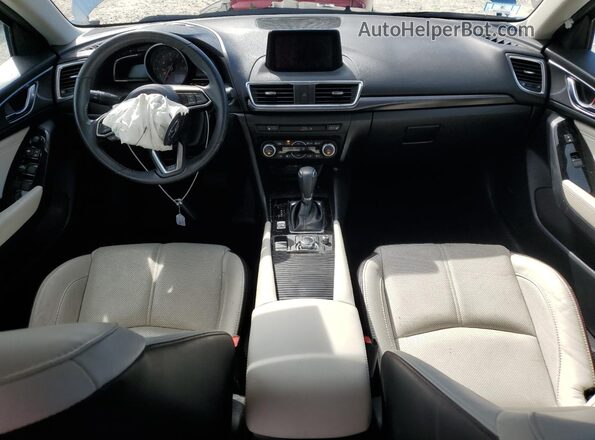 3MZBN1M38JM195247 2018 MAZDA 3 Синий Вид панели приборов