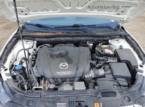 3MZBN1U70JM202713 2018 MAZDA 3 White Rear interior view