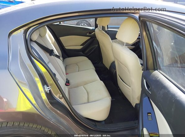 3MZBN1U75JM171281 2018 MAZDA 3 Gray VIN კოდის სტიკერის ხედი